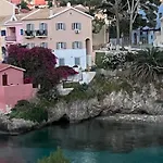 Dom wakacyjny La Casa Sulle Rocce House On The Rocks