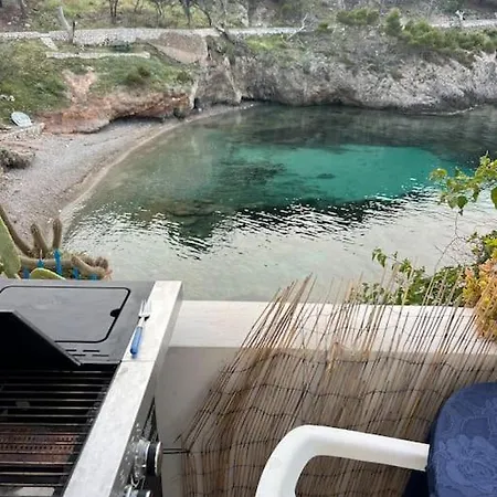 בית נופש La Casa Sulle Rocce House On The Rocks *