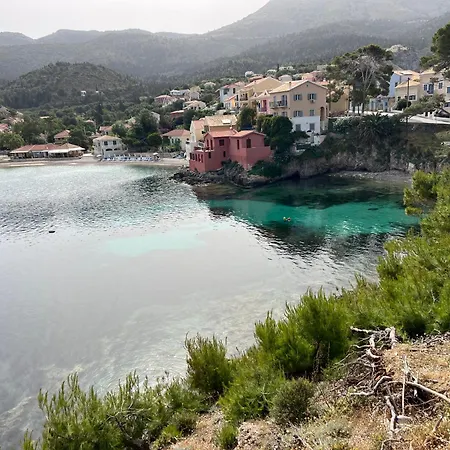 La Casa Sulle Rocce House On The Rocks בית נופש