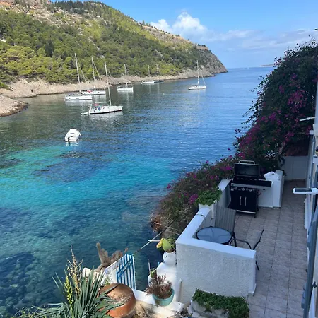 La Casa Sulle Rocce House On The Rocks Tatil Evi