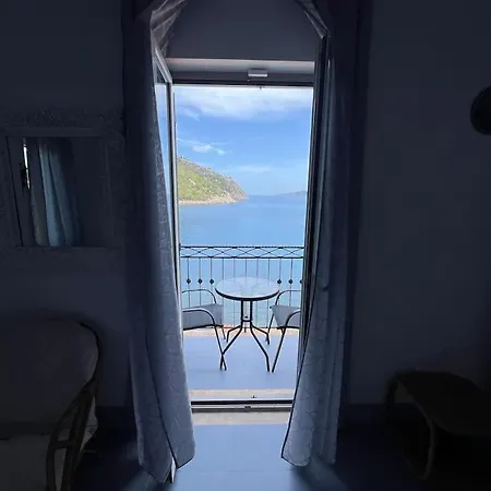 La Casa Sulle Rocce House On The Rocks